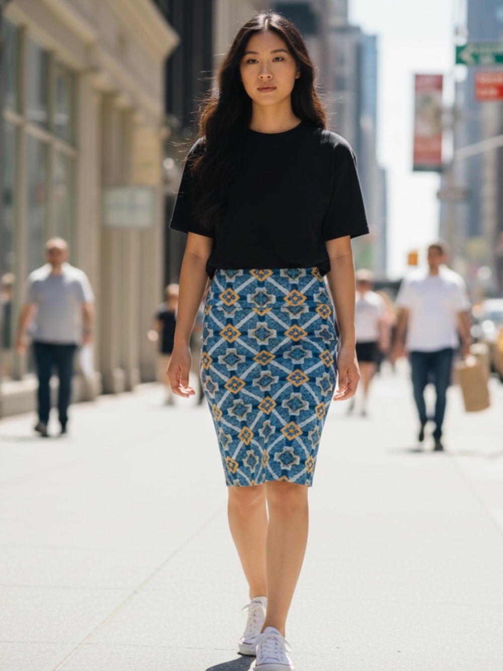Women’s LuLaRoe Blue Patterned Cassie Pencil Skirt
